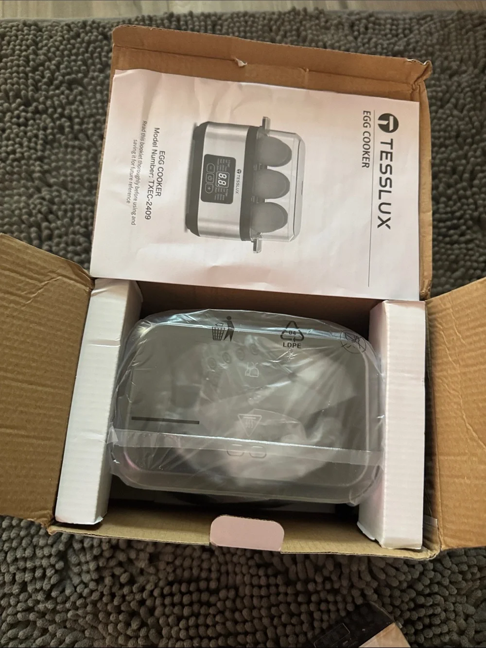Silver Tesslux Electric Egg Cooker . 6-egg boiler for hard, soft or poached. New